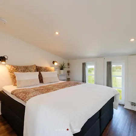 Liegeplatz 1 Apartment Schausende