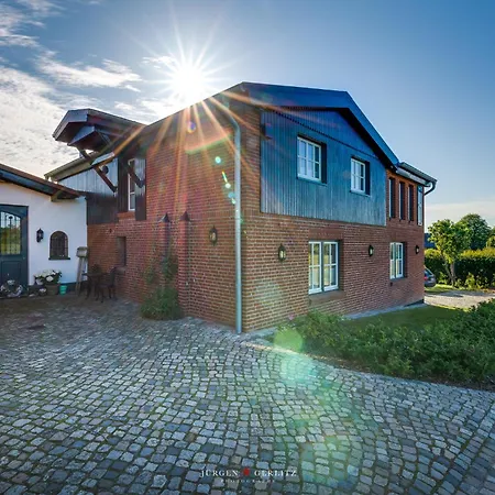 Liegeplatz 1 * Schausende