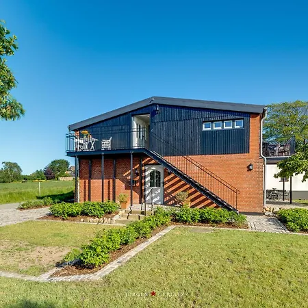 Apartment Liegeplatz 1 *